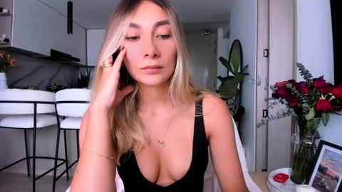 emyconneer online show from February 2025 03:43:01 PM