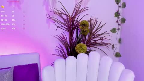 Emily online show from September 2025 08:09:01 PM