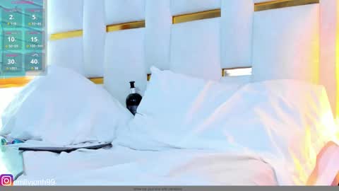 EMYLY  online show from January 2025 06:33:01 AM