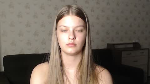 EmySway online show from December 2024 07:57:01 PM