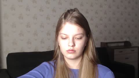 EmySway online show from December 2024 06:16:02 PM