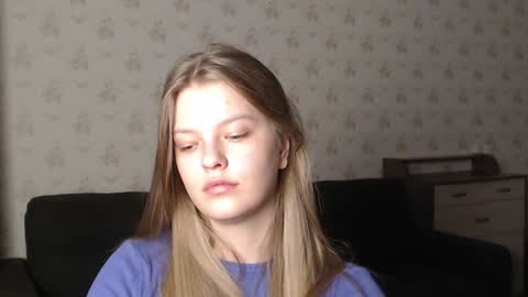 EmySway online show from December 2024 12:22:01 AM