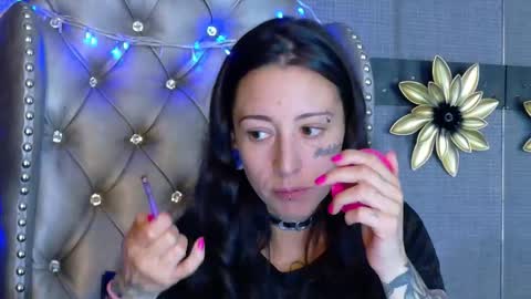 EnchantressQueen online show from January 2026 03:36:02 PM