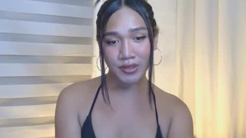 Snapshot of endless_lover22 chatting on April 2026 12:33:01 PM sahara love online show from April 2026 12:33:01 PM