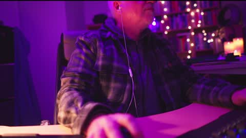 Snapshot of energybra chatting on January 2025 03:29:01 AM uk online show from January 2025 03:29:01 AM