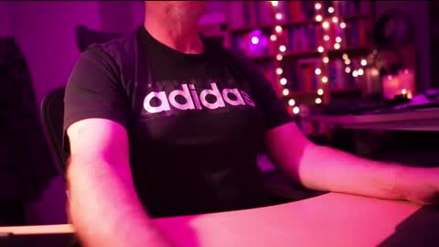 Snapshot of energybra chatting on October 2025 10:22:02 PM uk online show from October 2025 10:22:02 PM