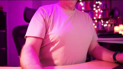 Snapshot of energybra chatting on December 2025 12:20:02 AM uk online show from December 2025 12:20:02 AM