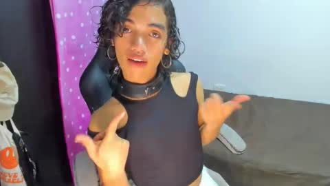 engel20042001 online show from December 2024 03:30:01 AM