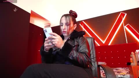 Engel online show from October 2025 11:49:02 AM