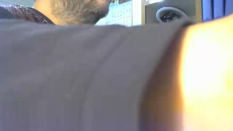 Snapshot of engin_83 chatting on April 2026 08:33:01 PM engin_83 online show from April 2026 08:33:01 PM
