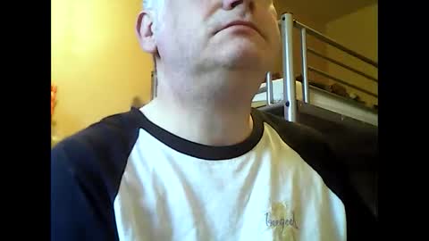 englishguysurrey online show from September 2025 06:04:02 AM