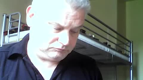 englishguysurrey online show from June 2026 09:17:01 AM
