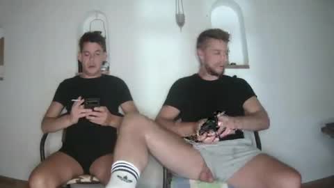 Snapshot of englishladxxx chatting on May 2026 09:01:02 PM Englishladxxx online show from May 2026 09:01:02 PM