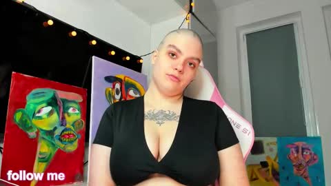 enigmastella online show from December 2025 11:06:01 AM