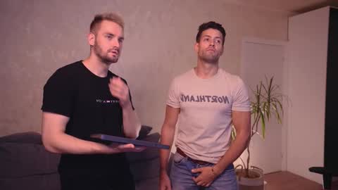 Johnny online show from September 2025 10:54:01 PM