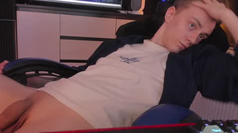 Enker online show from January 2025 10:50:02 PM