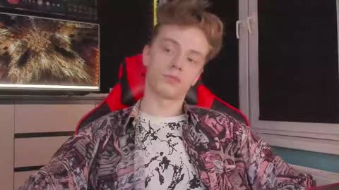 Enker online show from December 2025 01:45:02 AM