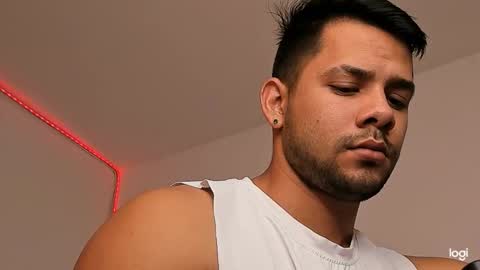 enmanuelgutierrez40 online show from January 2026 02:32:02 PM