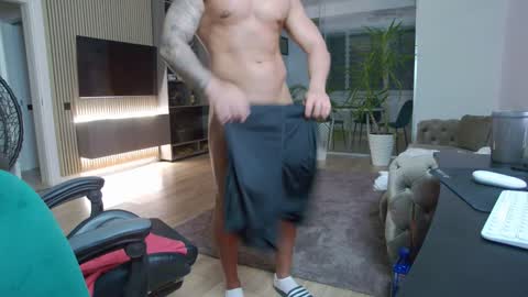 Erik online show from February 2025 11:13:02 PM