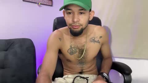 Snapshot of enyel_100 chatting on February 2026 10:31:01 AM enyel_100 online show from February 2026 10:31:01 AM