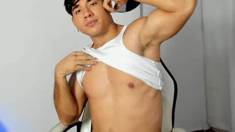 enzo_corleone online show from May 2026 04:21:01 AM