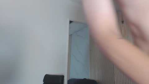 enzo_steel online show from September 2025 06:47:02 AM