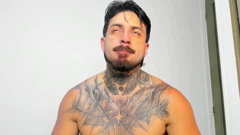 Enzo Aren online show from November 2025 12:05:01 AM