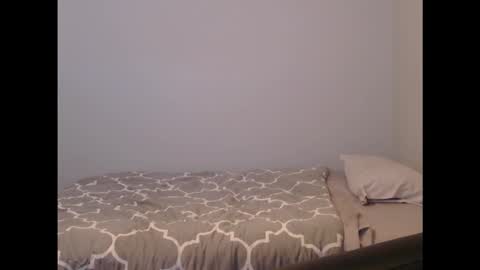 Snapshot of eprahsdahc chatting on December 2025 01:03:02 AM eprahsdahc online show from December 2025 01:03:02 AM