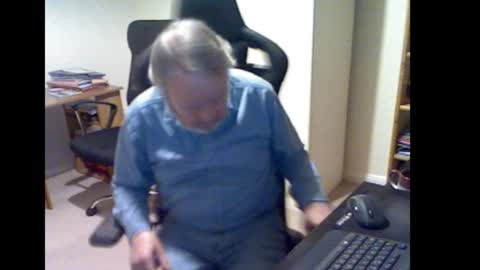 erasmus_d online show from October 2025 05:15:02 PM