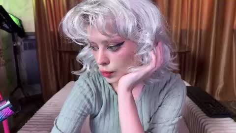 Snapshot of erectioneeering chatting on June 2026 11:29:02 AM Alissa online show from June 2026 11:29:02 AM