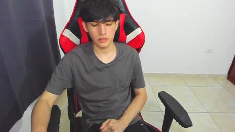 eren_tatakae online show from February 2025 10:32:01 PM