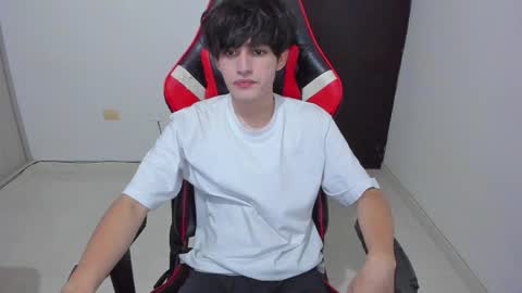 Snapshot of eren_tatakae chatting on April 2026 02:09:01 AM eren_tatakae online show from April 2026 02:09:01 AM