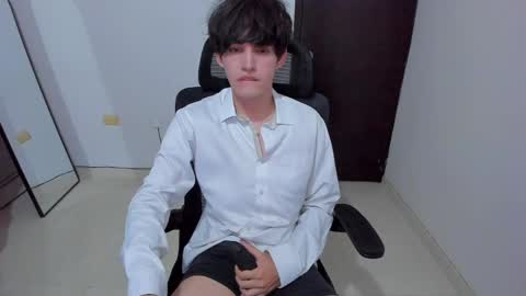 Snapshot of eren_tatakae chatting on May 2026 12:27:02 AM eren_tatakae online show from May 2026 12:27:02 AM