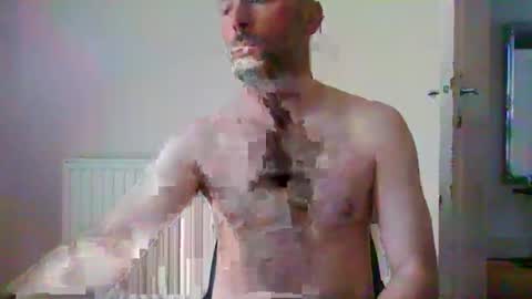 Snapshot of eric334418 chatting on June 2026 08:05:02 AM eric334418 online show from June 2026 08:05:02 AM