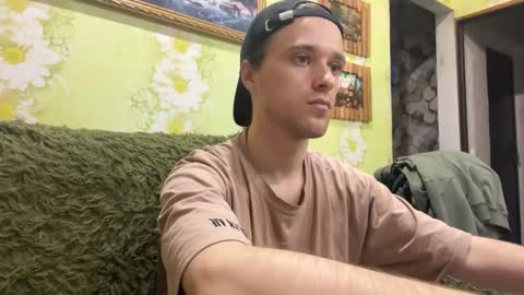 Snapshot of eric_blond chatting on October 2025 02:03:02 PM Eric online show from October 2025 02:03:02 PM