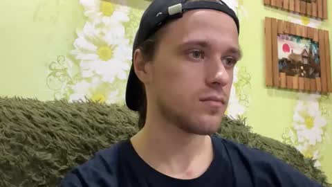 Snapshot of eric_blond chatting on October 2025 03:44:02 PM Eric online show from October 2025 03:44:02 PM