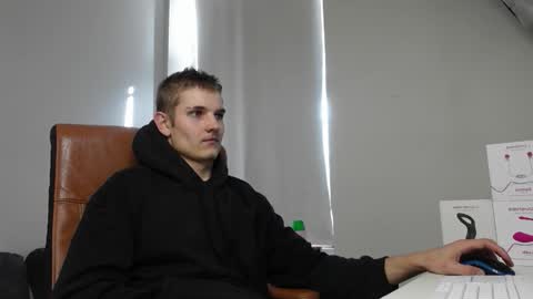    online show from September 2025 08:05:02 AM