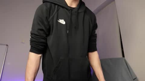    online show from October 2025 07:55:01 PM