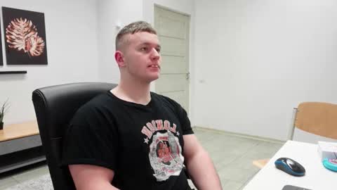    online show from November 2025 07:36:02 PM