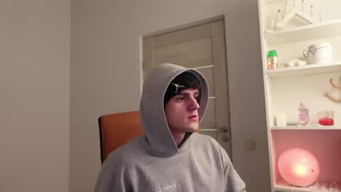    online show from November 2025 02:18:01 PM