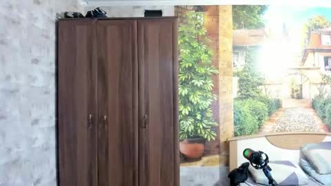 Eric online show from December 2025 12:56:01 PM