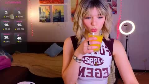 Erica Winterr online show from January 2025 12:13:01 PM