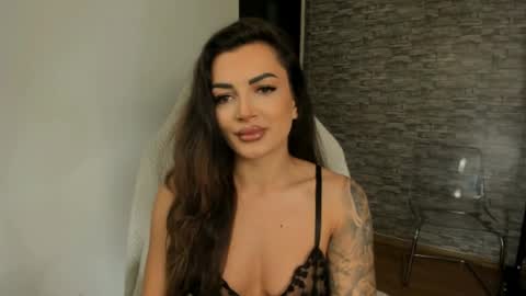 Snapshot of erica_xoo chatting on June 2026 05:08:01 AM Riaaa online show from June 2026 05:08:01 AM