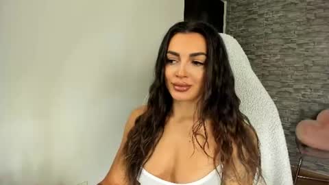 Snapshot of erica_xoo chatting on July 2026 04:59:02 AM Riaaa online show from July 2026 04:59:02 AM