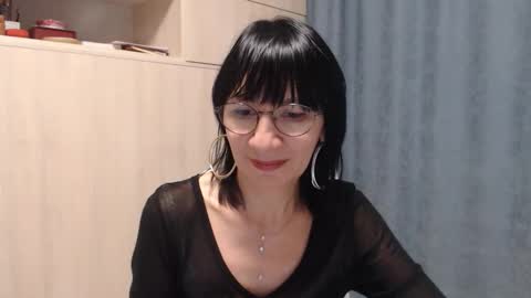 ericablack8 online show from September 2025 03:13:01 PM