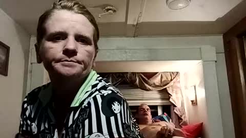 Snapshot of ericas080625 chatting on September 2025 12:34:01 AM EazyE MattyDaddy online show from September 2025 12:34:01 AM