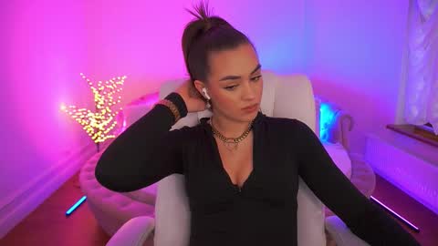 Snapshot of ericasin chatting on February 2026 02:06:01 PM Erica online show from February 2026 02:06:01 PM