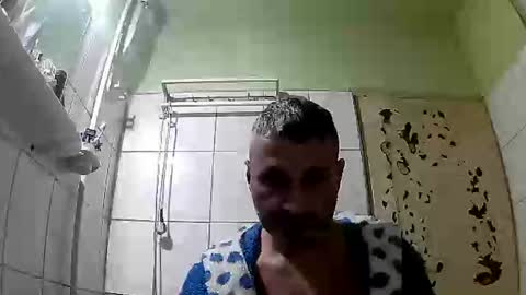 Snapshot of ericboy32 chatting on January 2025 08:59:01 PM eric online show from January 2025 08:59:01 PM