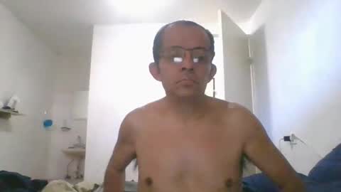 erichpollo online show from March 2025 05:04:01 PM