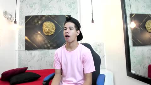   online show from February 2025 04:04:01 AM